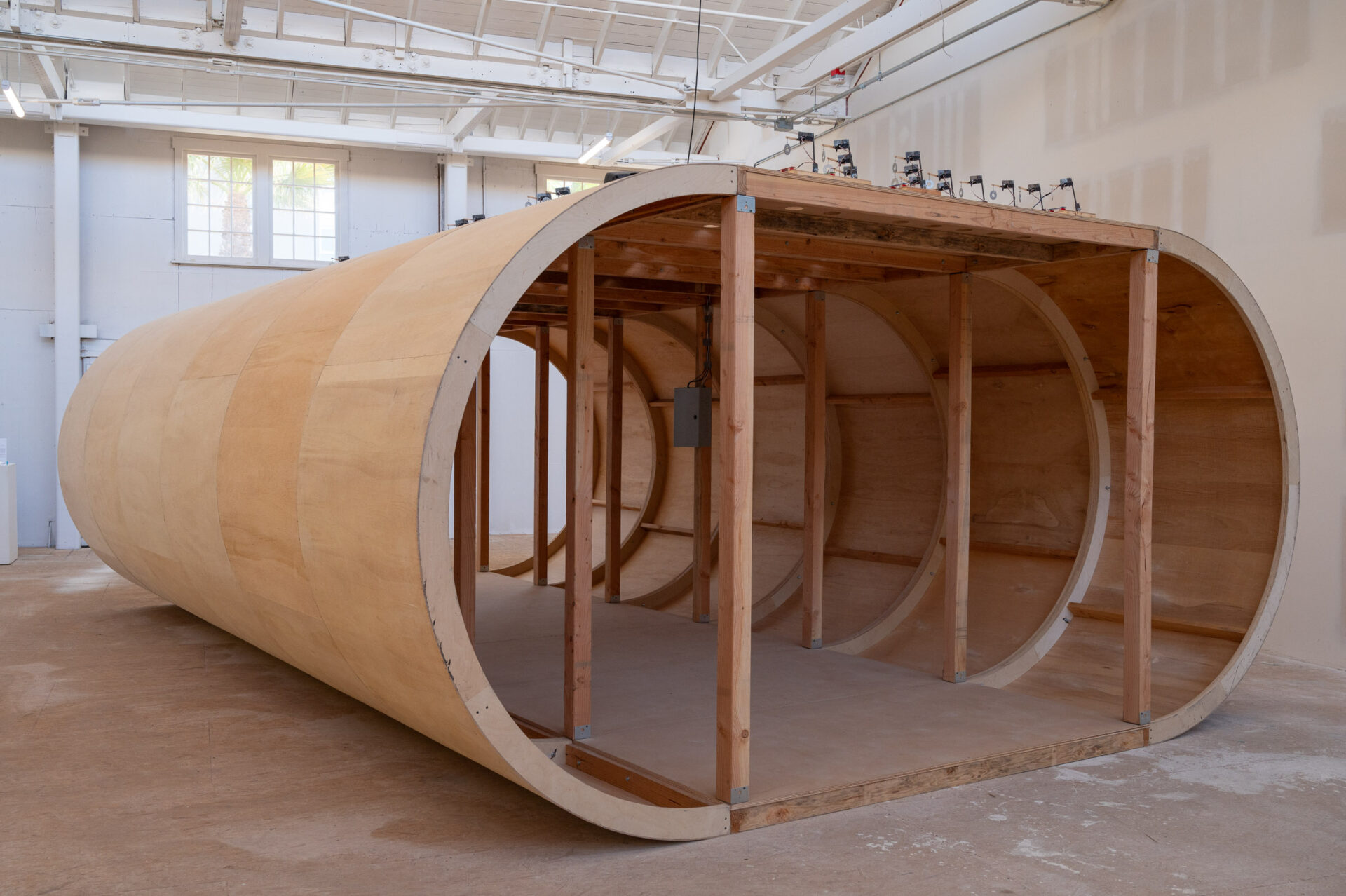 Steve Roden, ear(th), 2004. Installation view at Energy Fields: Vibrations of the Pacific, co-presented by Fulcrum Arts & Chapman University.
Photo by Christopher Wormald.