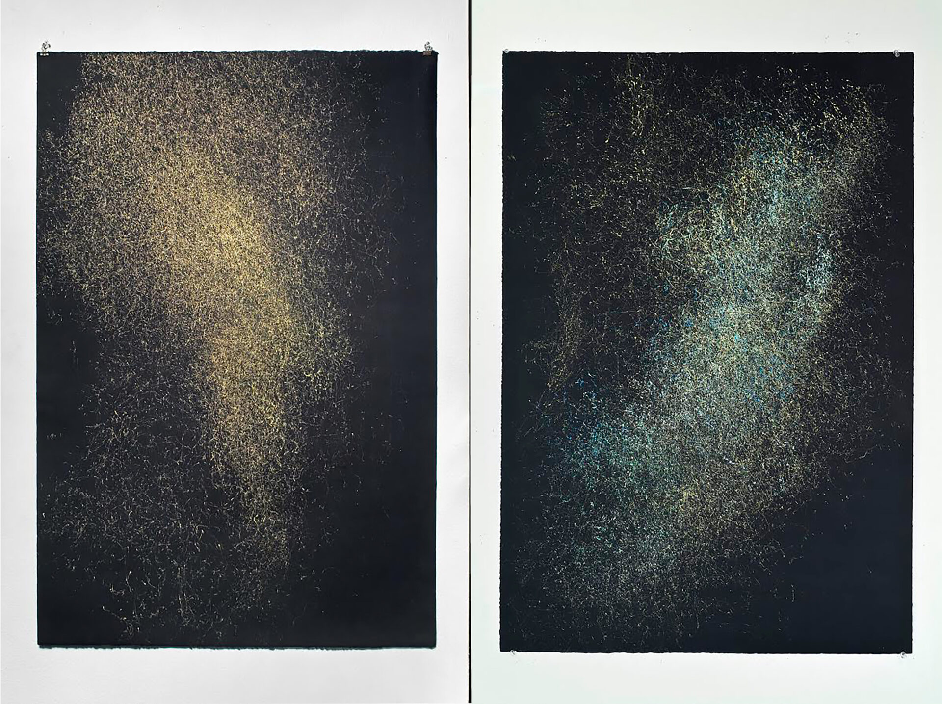 (L) Virginia Katz: WIND, Off-Shore Flow, 10 Hours of Observation, Gold and Copper, 10/07/08, 2008.
(R) Virginia Katz: WIND, On-Shore Flow, 7 Hours of Observation, Green and Blue, 3/28/08, 2008.
Images courtesy of the Escalette Collection at Chapman University.